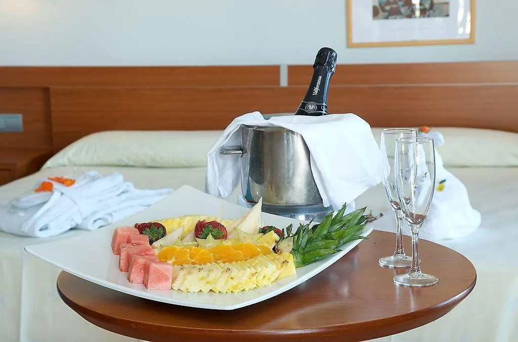 Ponient Piramide Salou By Portaventura World Hotel