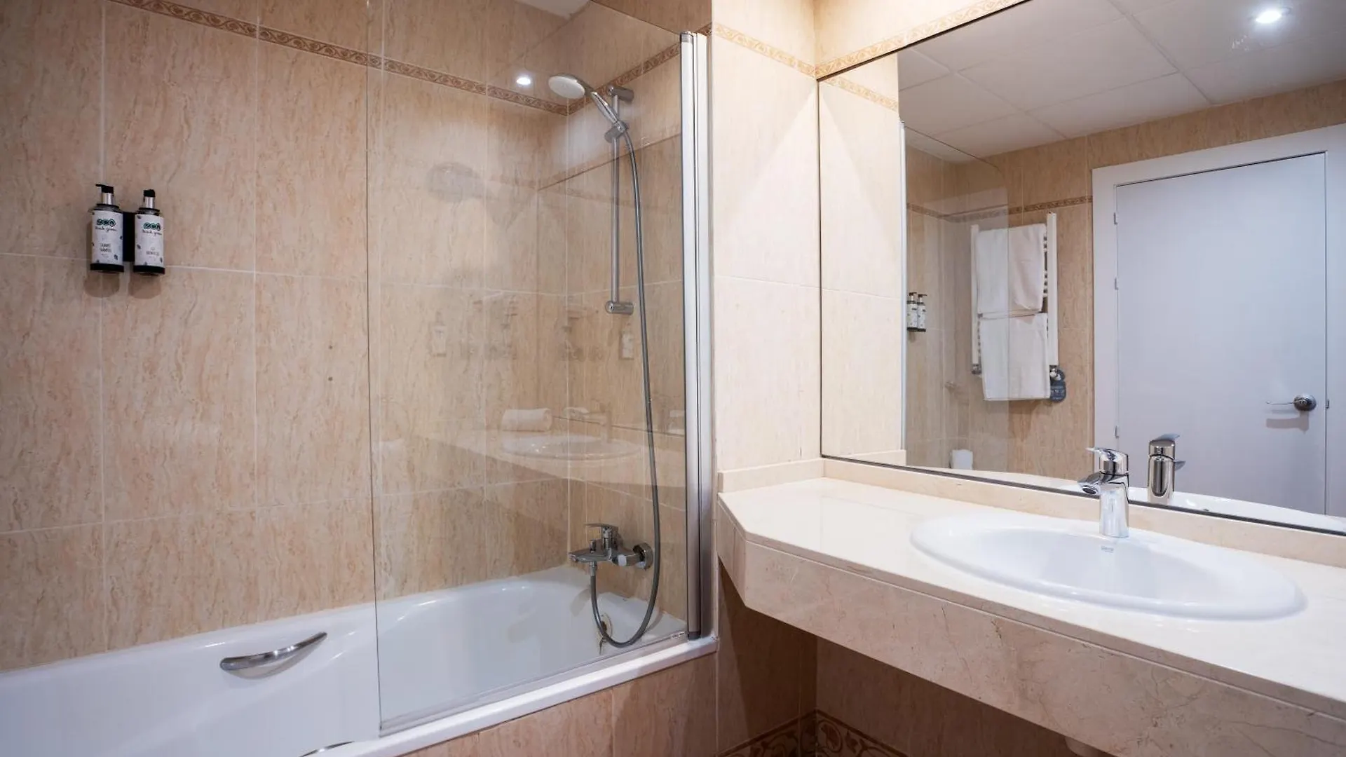 Ponient Piramide Salou By Portaventura World Hotel