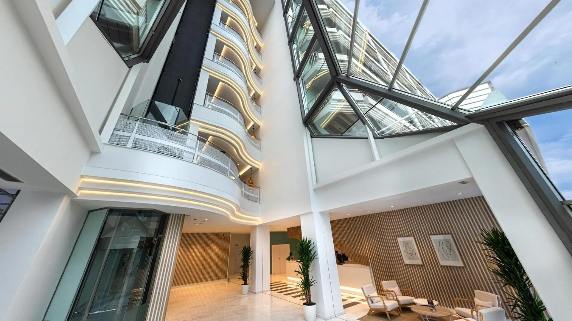 Ponient Piramide Salou By Portaventura World Hotel
