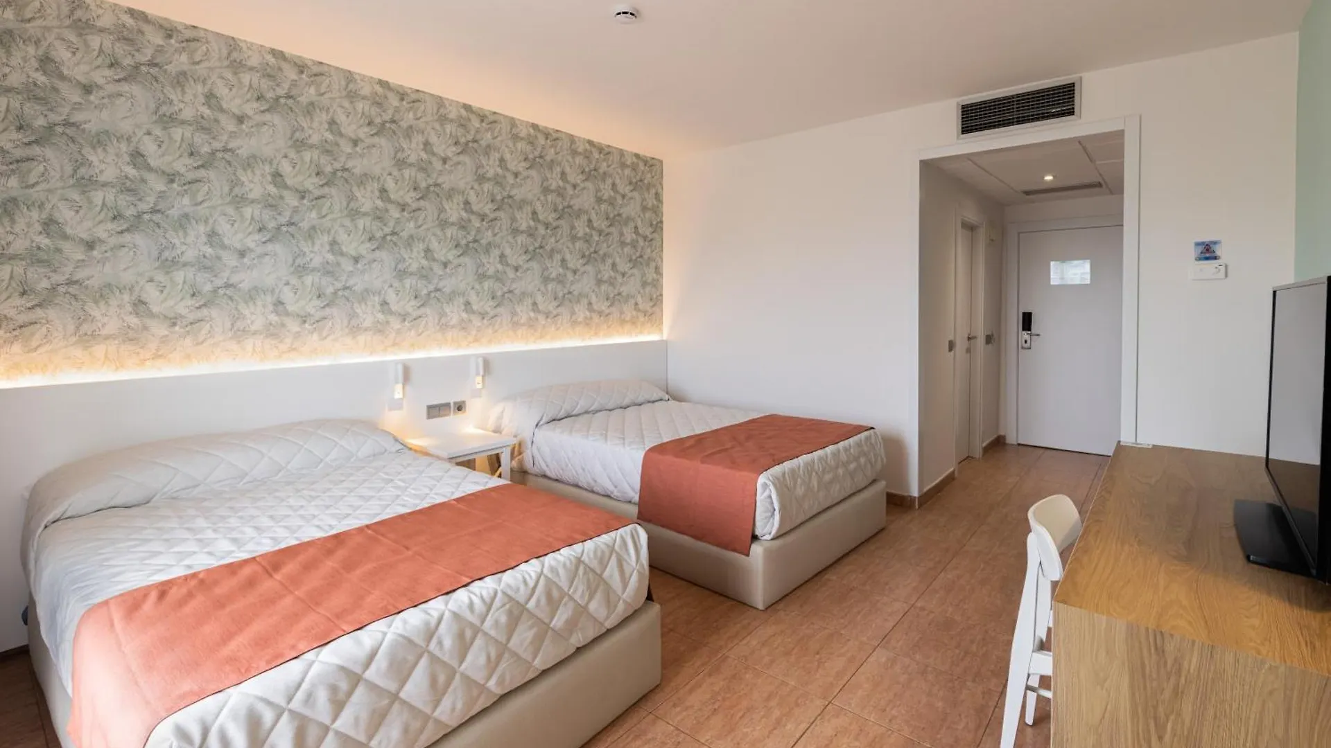 Ponient Piramide Salou By Portaventura World Hotel 4*,  Spain